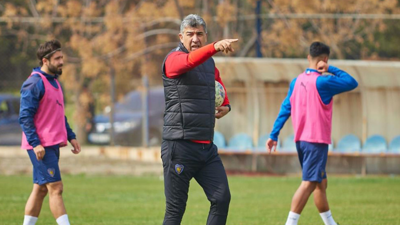 Sait Karafırtınalar, ilk sınavında kaybetmedi