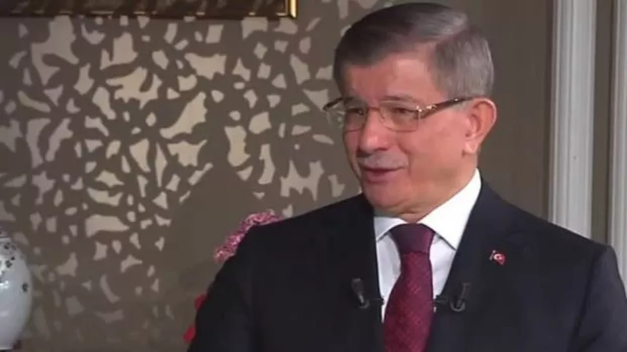Davutoğlu'ndan canlı yayında Akşener açıklaması: Dünür sayılırız!