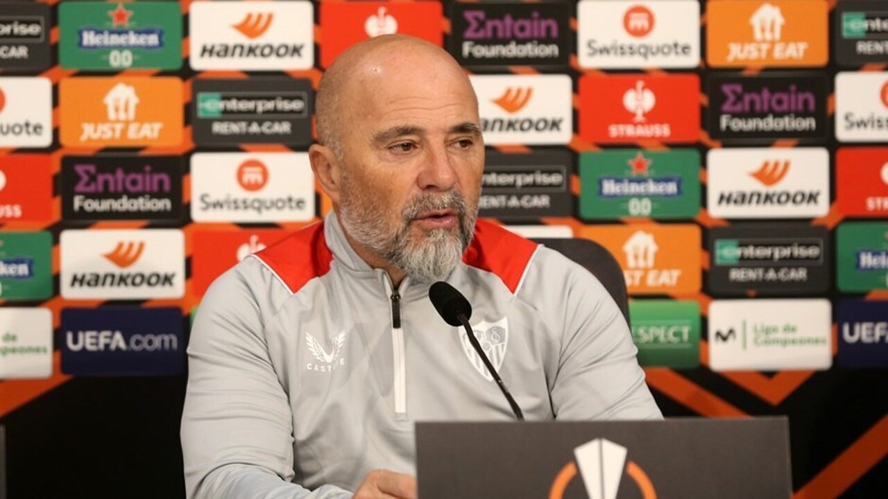 Sevilla Teknik Direktörü Jorge Sampaoli Avrupa Ligi maçı öncesi konuştu: Fenerbahçe'nin güçlü tarafı...