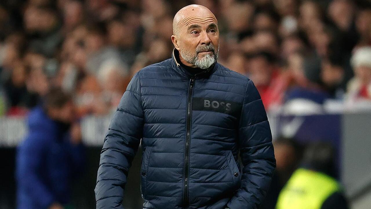 Sevilla Teknik Direktörü Jorge Sampaoli Fenerbahçe galibiyeti sonrası konuştu: İstanbul'da da agresif bir oyun oynamalıyız...