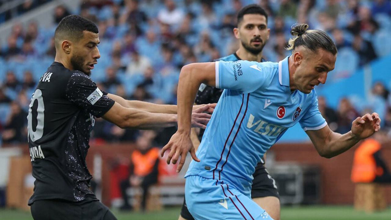 Belhanda Trabzon'da kırmızı kart gördü