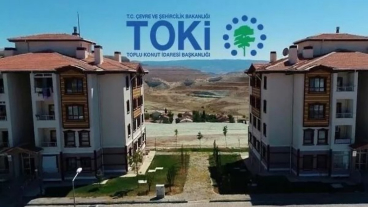 Tuzla'da TOKİ heyecanı! İlk Evim Projesi kuralarının çekilececeği cadırlar kurulmaya başladı