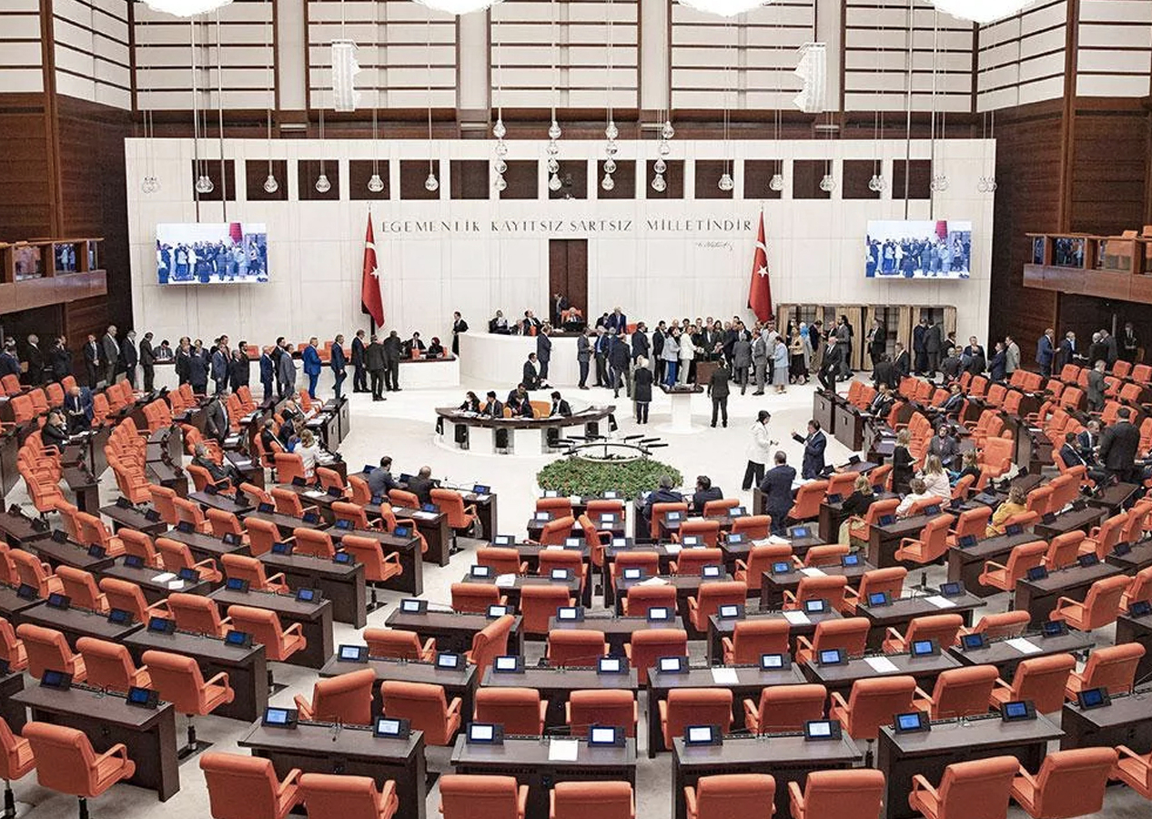 Afet Yeniden İmar Fonu kurulmasını öngören teklif, TBMM Genel Kurulunda