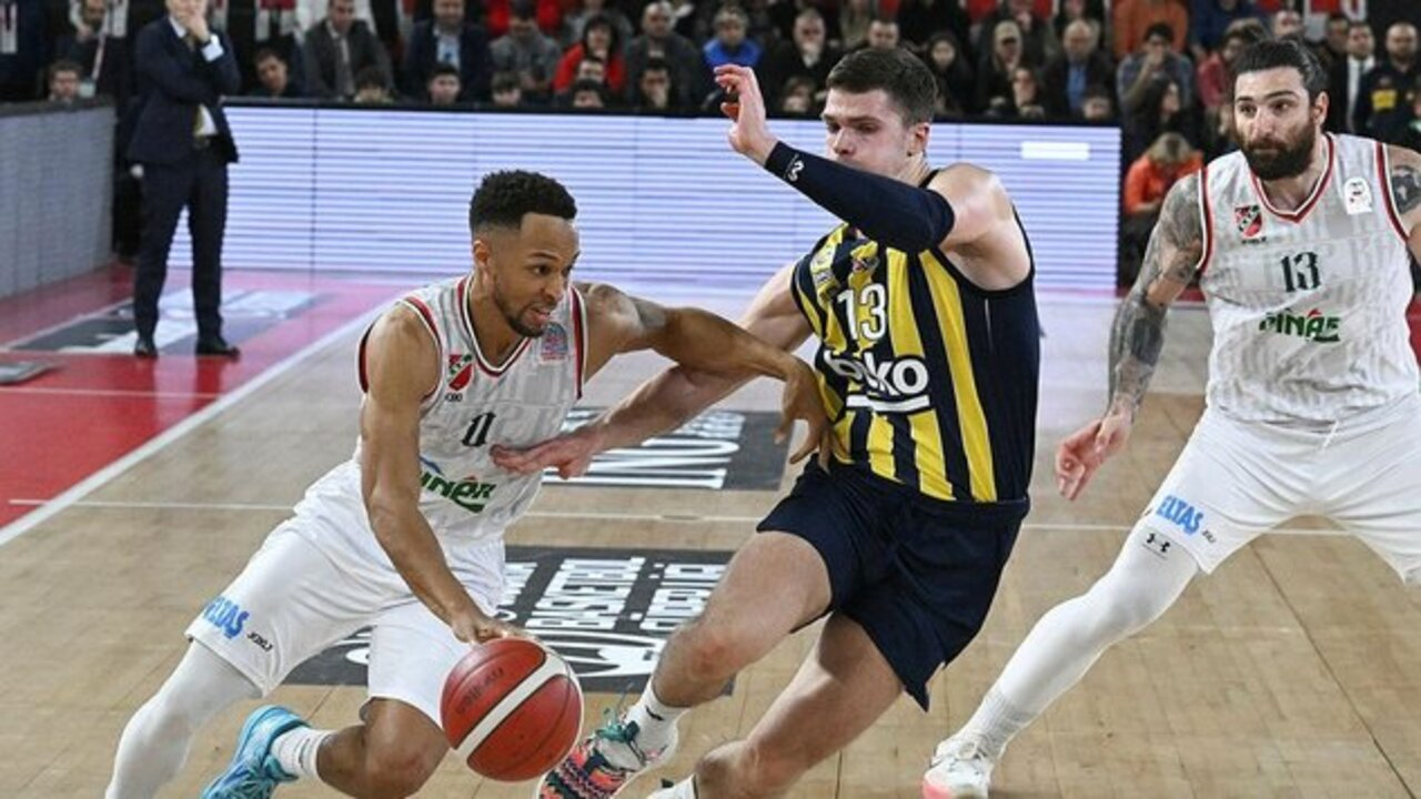 Pınar Karşıyaka 102 - 98 Fenerbahçe Beko | Maçın özeti...
