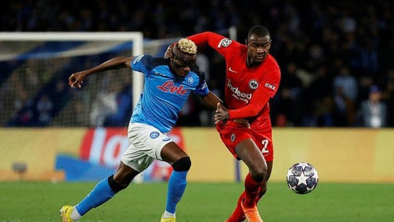 Napoli 3 - 0 Eintracht Frankfurt | Maç sonucu