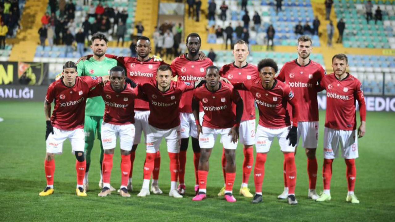 Sivasspor’un Fiorentina maçı programı belli oldu