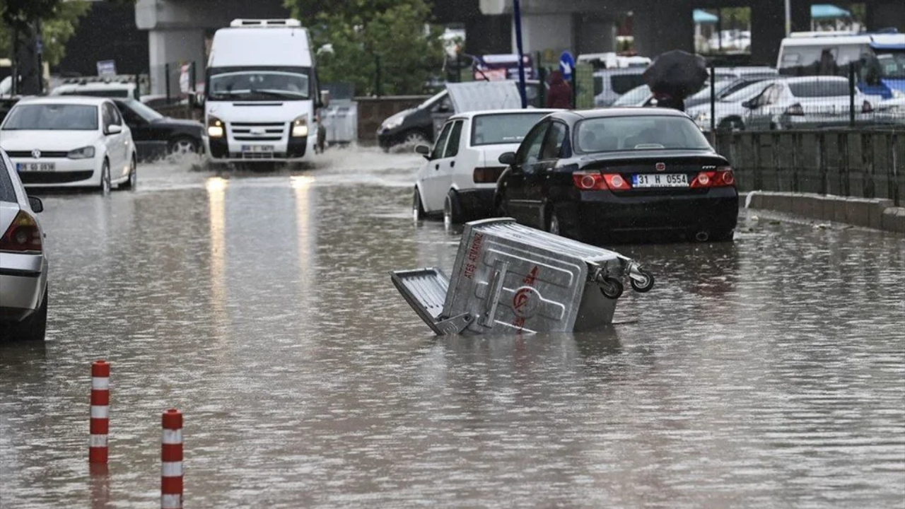 Bu iller dikkat! Meteoroloji uzmanından kuvvetli yağış uyarısı: Tedbir alınmalı!
