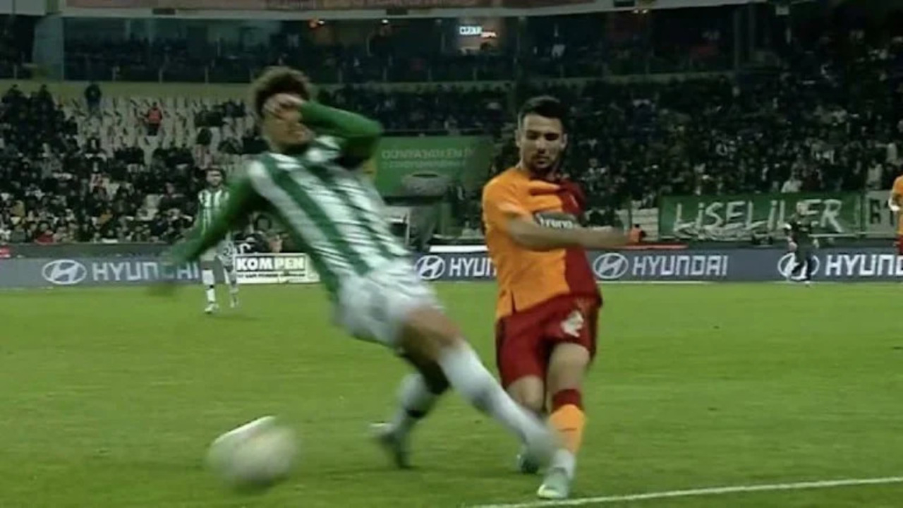 Konyaspor - Galatasaray maçında kırmızı kart tartışması!