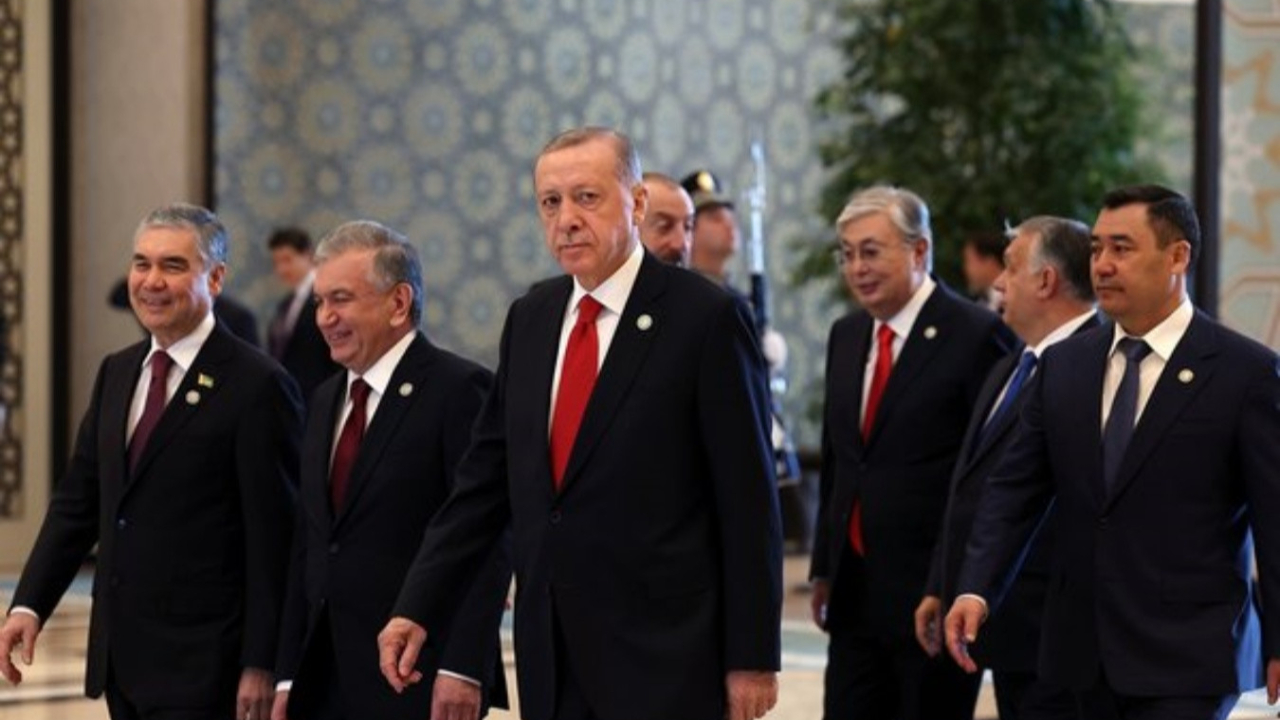 Türk Devletleri Teşkilatı Zirvesi için liderler Beştepe'de! Cumhurbaşkanı Erdoğan karşıladı...