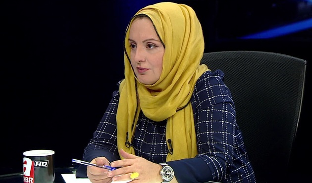Nihal Bengisu Karaca'dan Aydınlık'a Görmez yanıtı! “Korktuğunu iddia etmek için ya cahil ya da..."