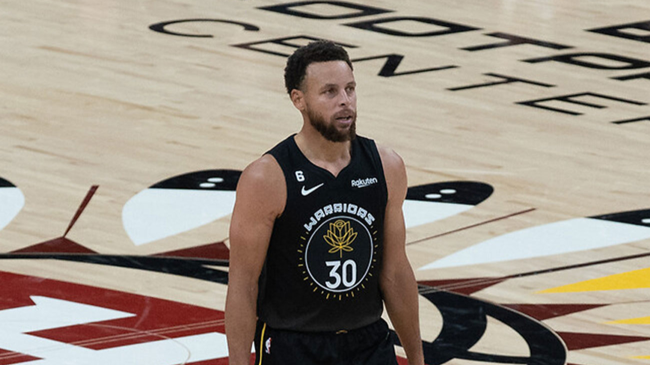 Curry'nin 50 sayısı Warriors'a yetmedi