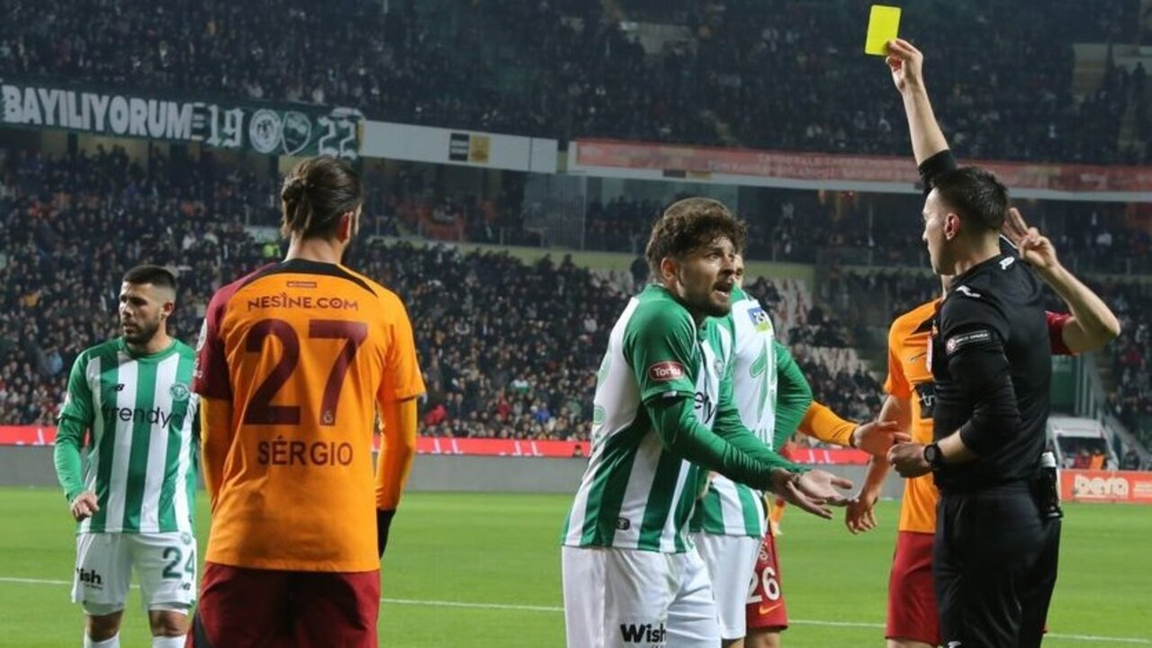 Konyaspor'da Ahmet Oğuz Galatasaray galibiyeti sonrası konuştu: Böyle şeylere kırmızı kart verilirse futbol oynanmaz...