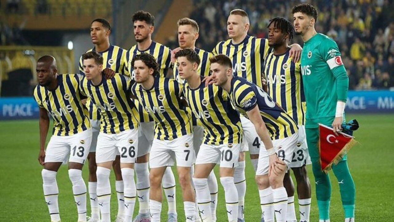 Fenerbahçe - Sevilla maçında şok sakatlık! Oyuna devam edemedi...