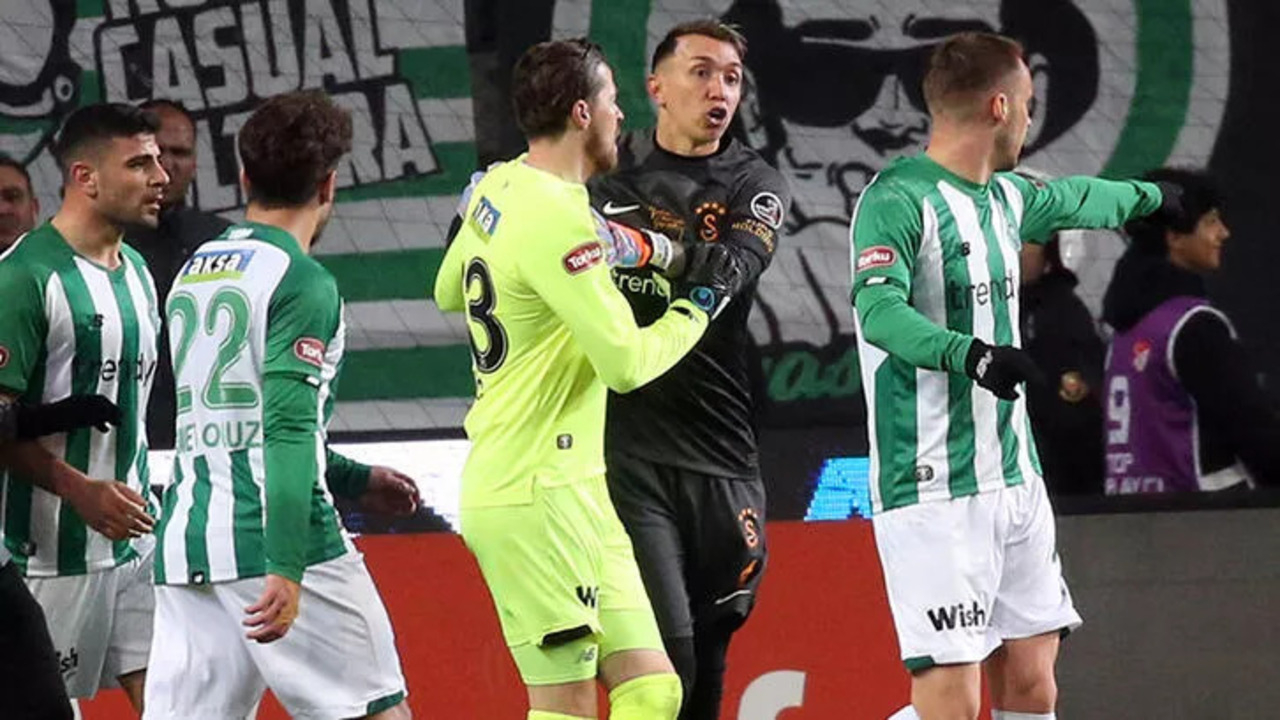 Konyaspor - Galatasaray maçında tansiyon yükseldi!