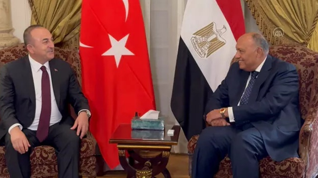 11 yıl sonra bir ilk! Bakan Çavuşoğlu'ndan Mısırlı mevkidaşı Samih Şukri'ye ziyaret
