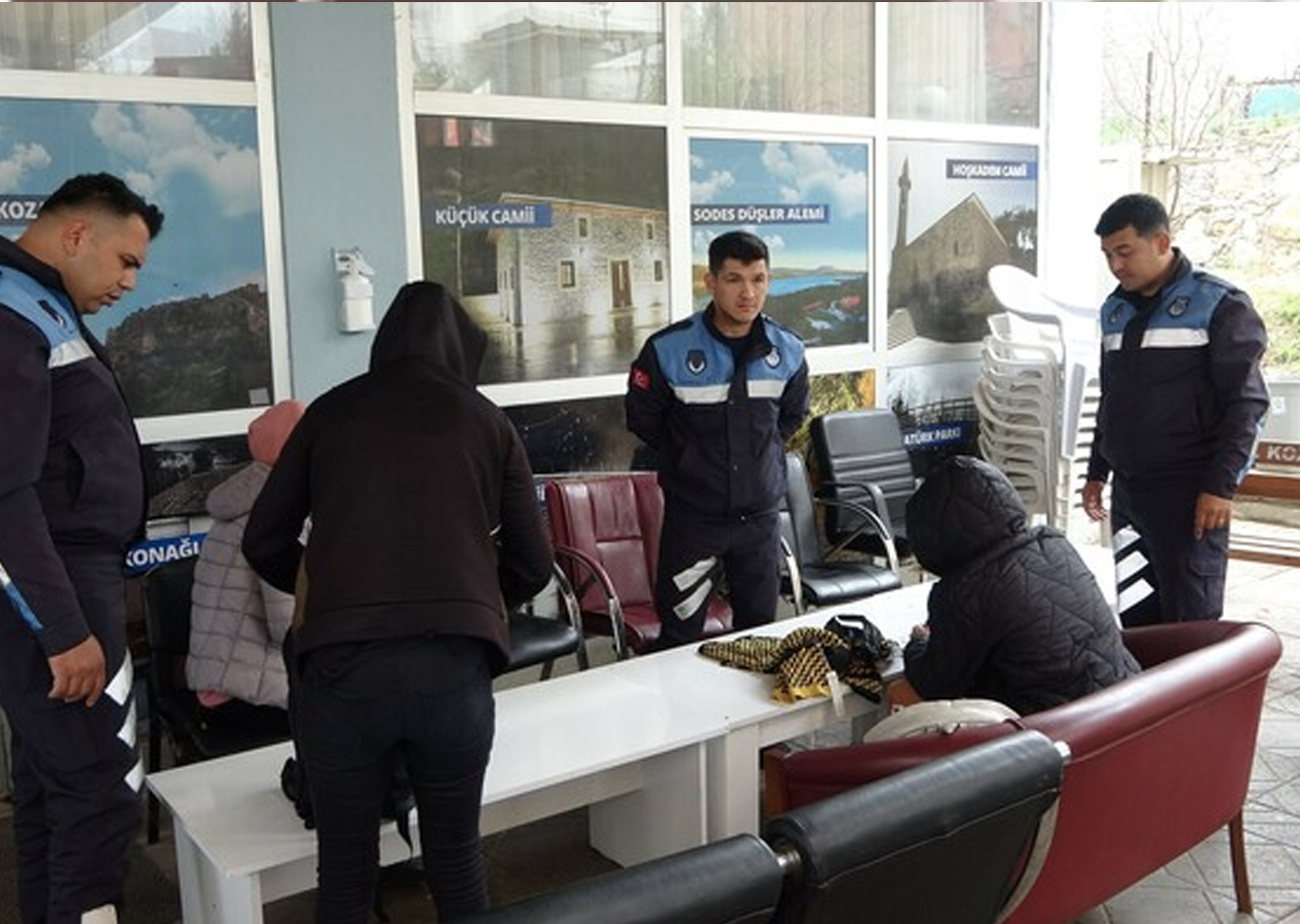Dilencilikte duygu sömürüsü! 'Depremzedeyiz' diyerek para topladılar!