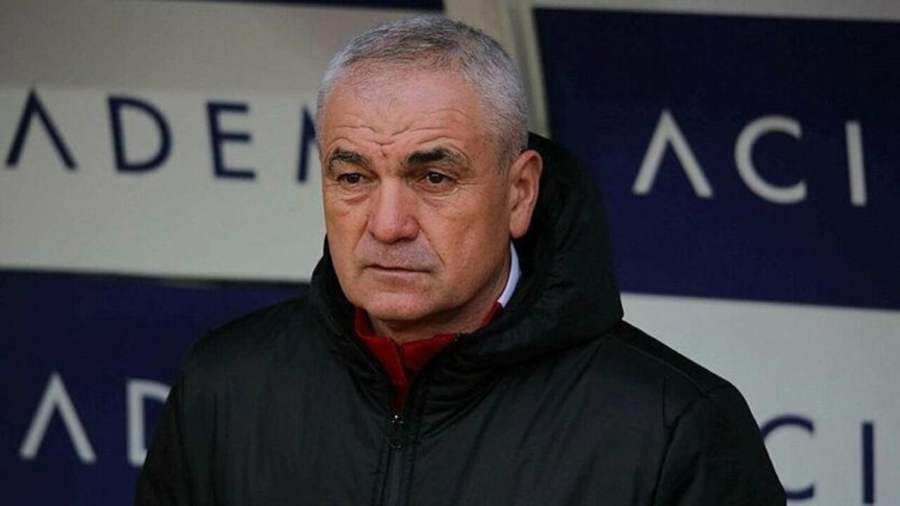 Sivasspor Teknik Direktörü Rıza Çalımbay Süper Lig tarihine geçti!