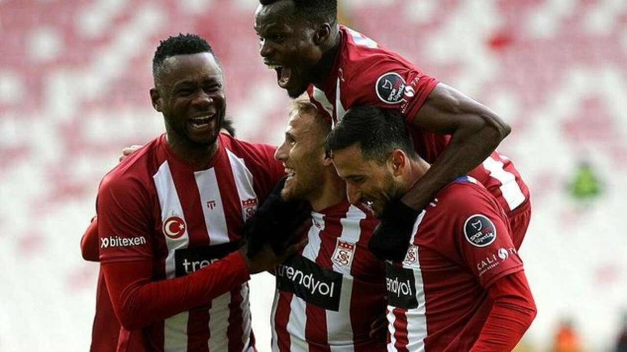 Sivasspor 2 - 0 Ankaragücü | Maçın özeti...