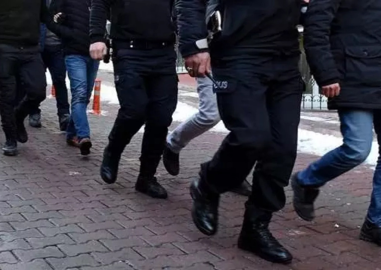 Van'daki nevruz kutlamalarında terör örgütü propagandası! 34 kişi gözaltına alındı...
