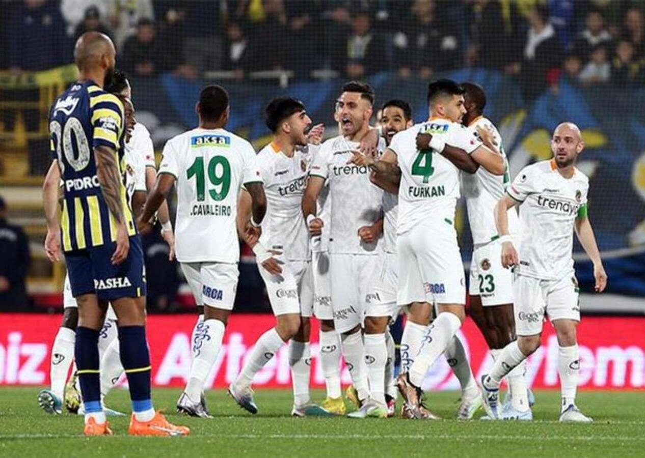 Fenerbahçe'den sert açıklama "Sisteminiz sizin olsun!"