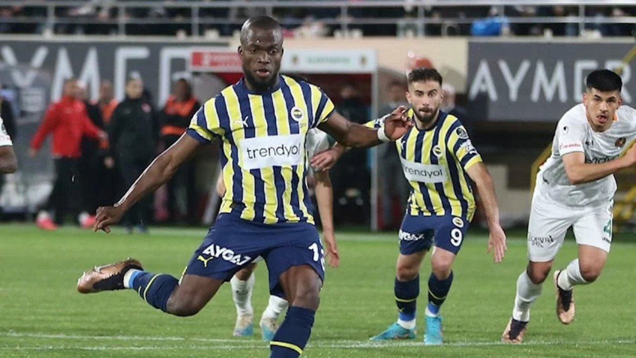 Fenerbahçe'de Enner Valencia Alanyaspor galibiyeti sonrası konuştu: Galatasaray'a bakmıyoruz...