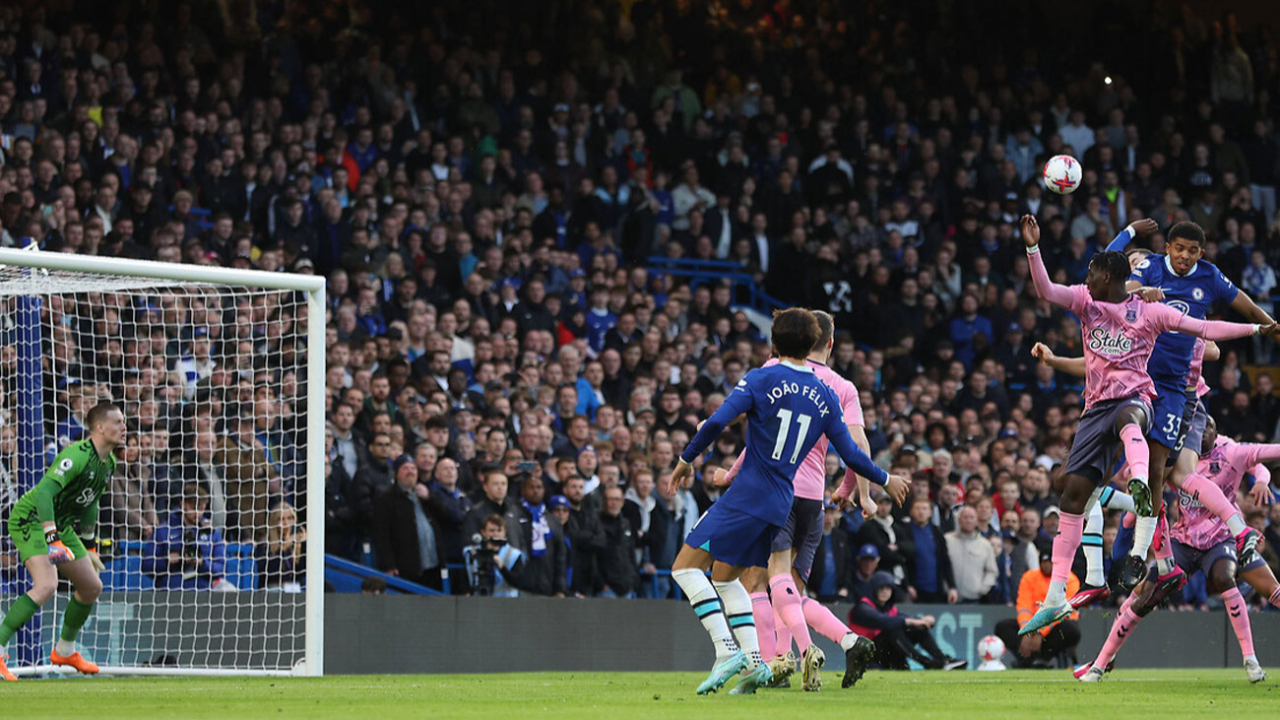 Chelsea 1 puana razı oldu