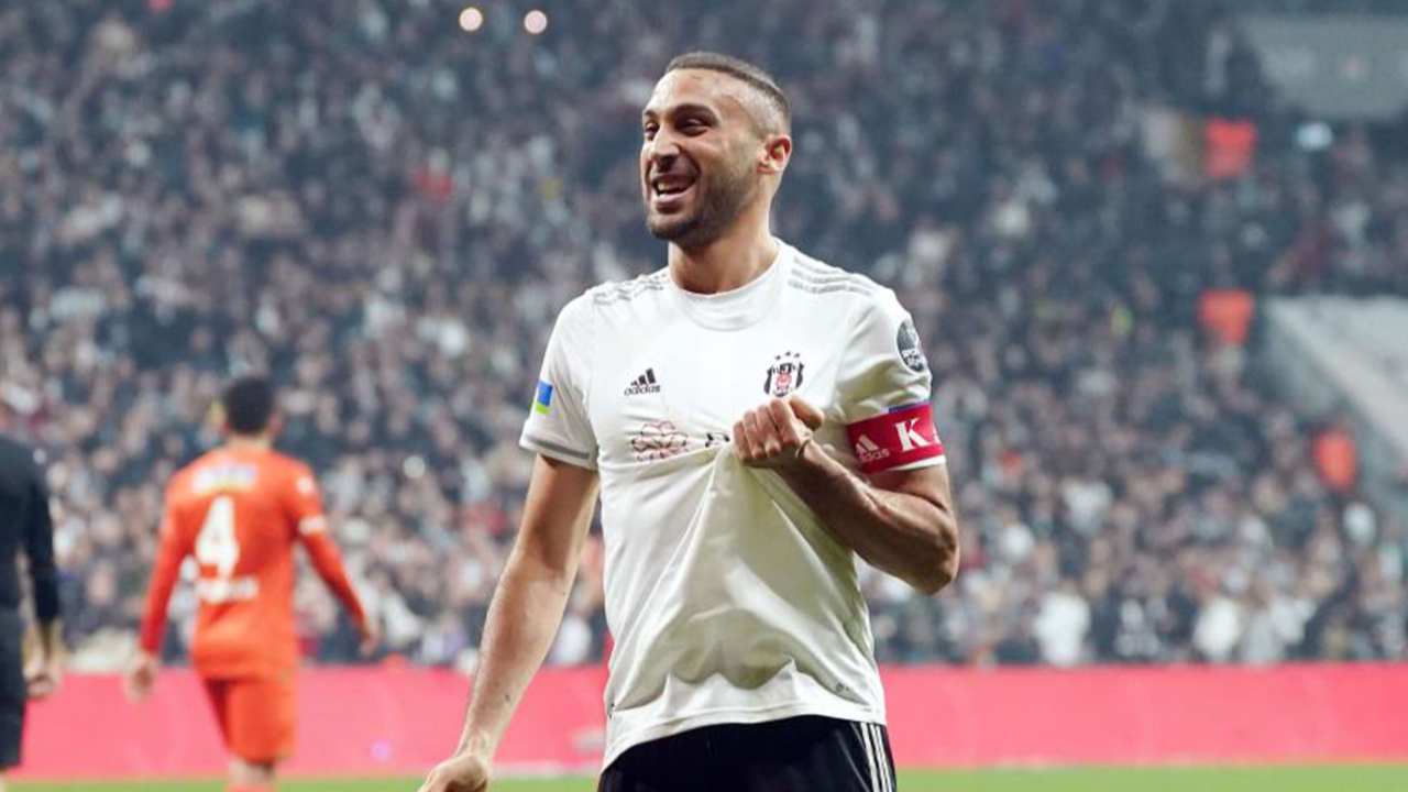 Cenk Tosun: Beşiktaş'ta kalıyorum