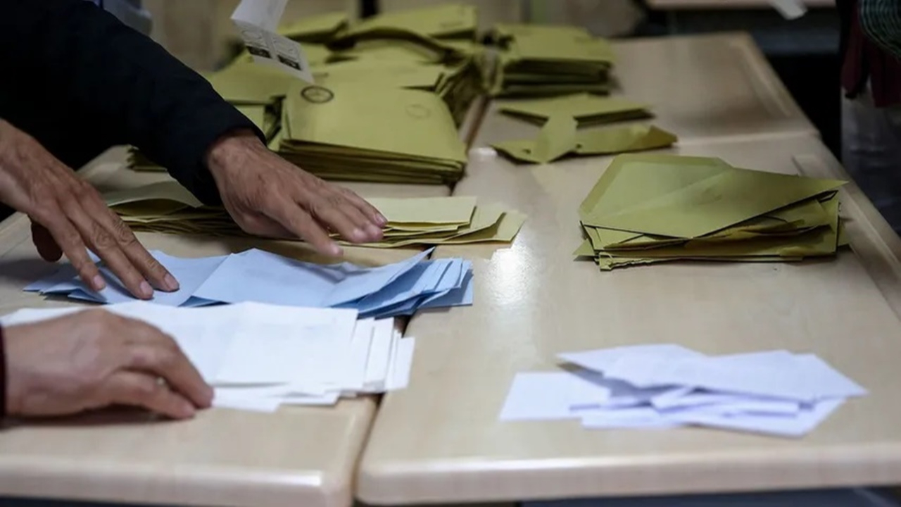 YSK'dan karar: HDP sandık kurullarında görev alamayacak