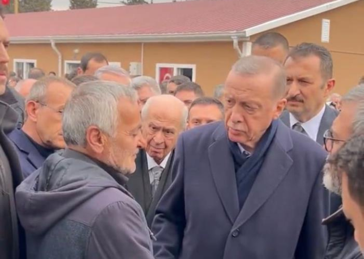 Depremzede, Cumhurbaşkanı Erdoğan'a dert yandı: Konteyner için CHP ve HDP'ye üye olmamızı istediler!