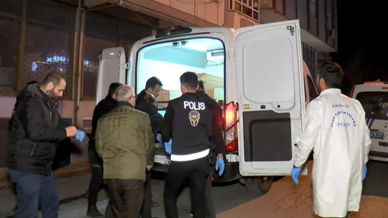 Bahçelievler'de vahşet! Birlikte yaşadığı kadını taşla öldürdü, parçalara ayırdı, buzdolabına sakladı!