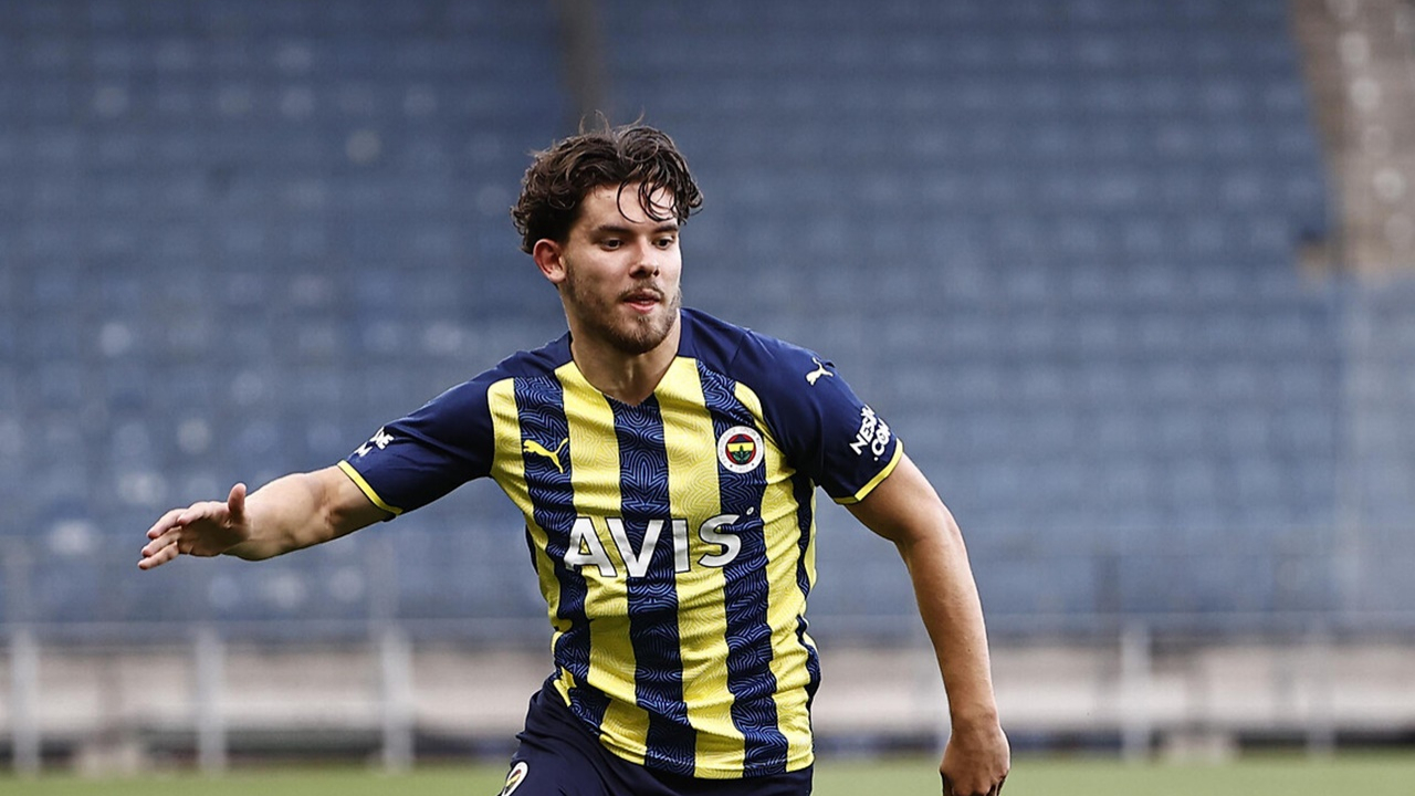 Ferdi Kadıoğlu Avrupa devlerini peşine taktı! İşte Fenerbahçe'nin kararı