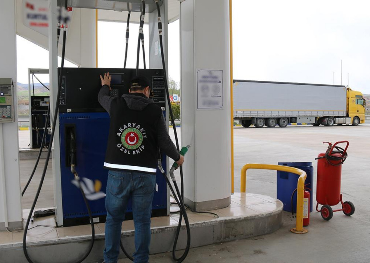 Akaryakıt Özel Ekibi 53 milyar liralık kamu zararını önlendi