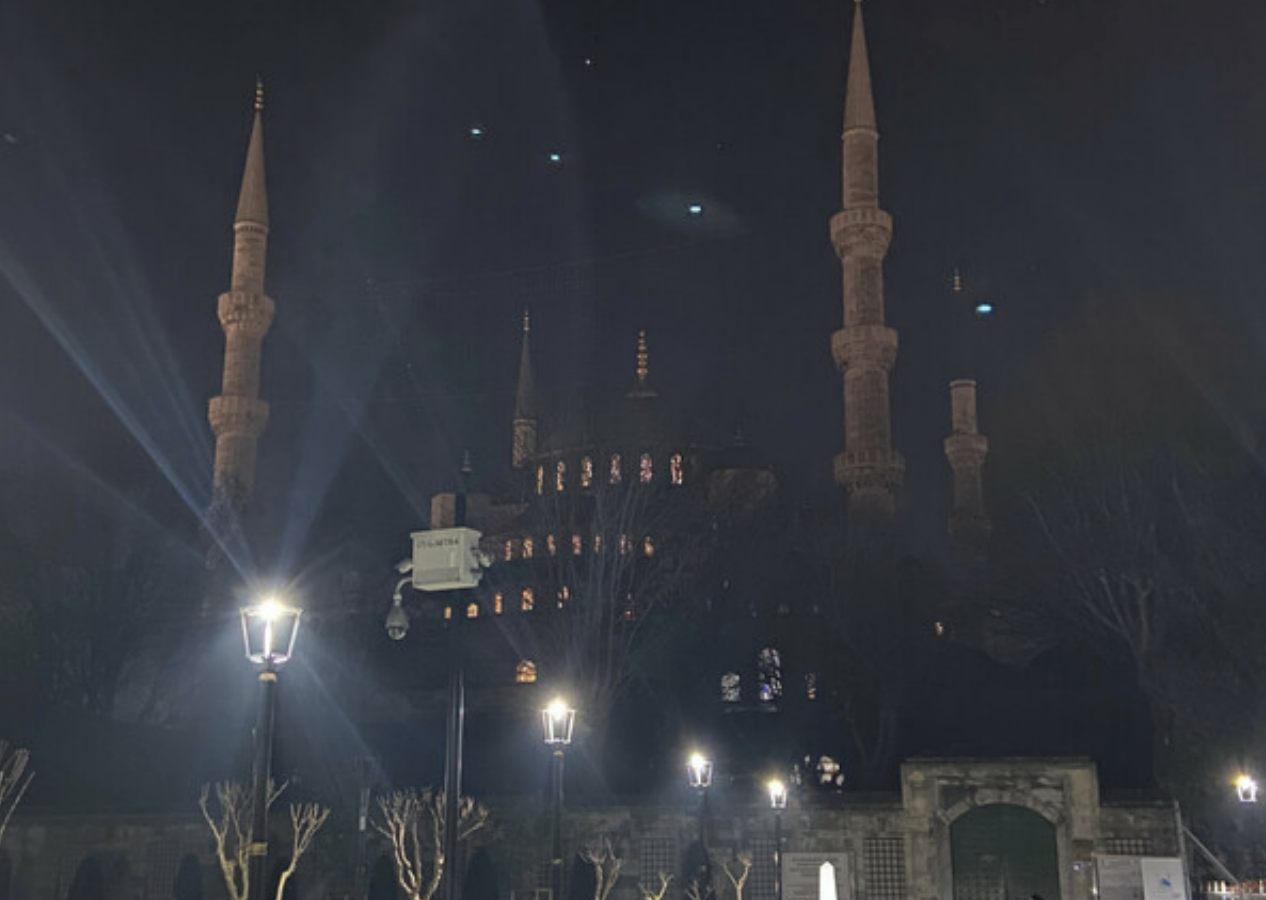 Dünya Saati etkinliğinde ışıklar, Türkiye için kapatıldı