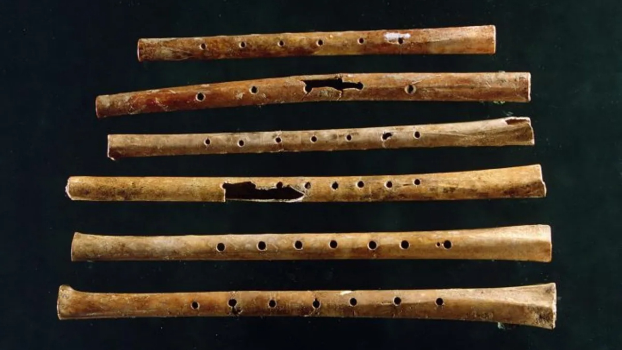 İşte 9.000 yıllık kemikten yapılmış flütün sesi: En eski müzik aleti