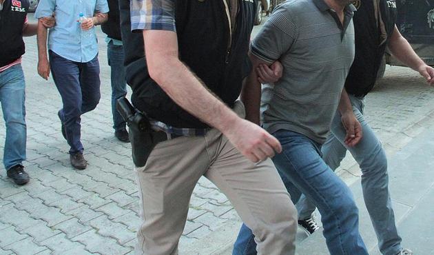 Manisa'da 'ByLock' operasyonu: 30'dan fazla gözaltı var...