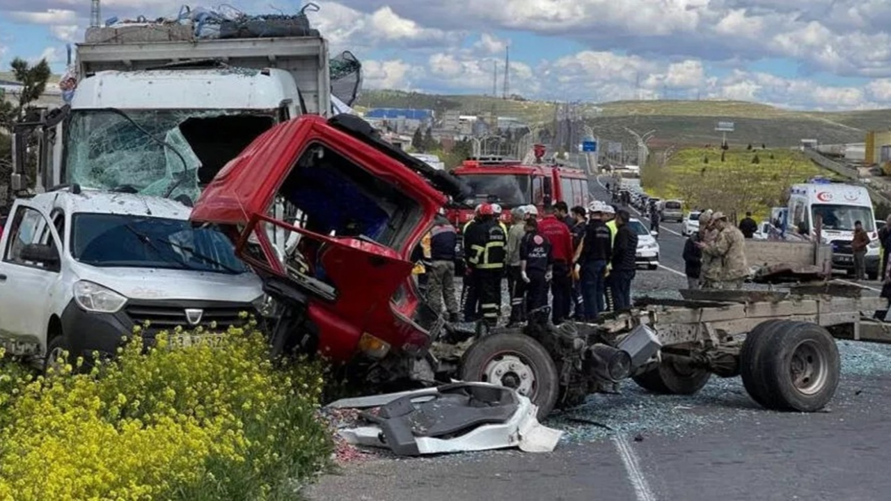 Şanlıurfa’da feci kaza! Ölü ve yaralılar var
