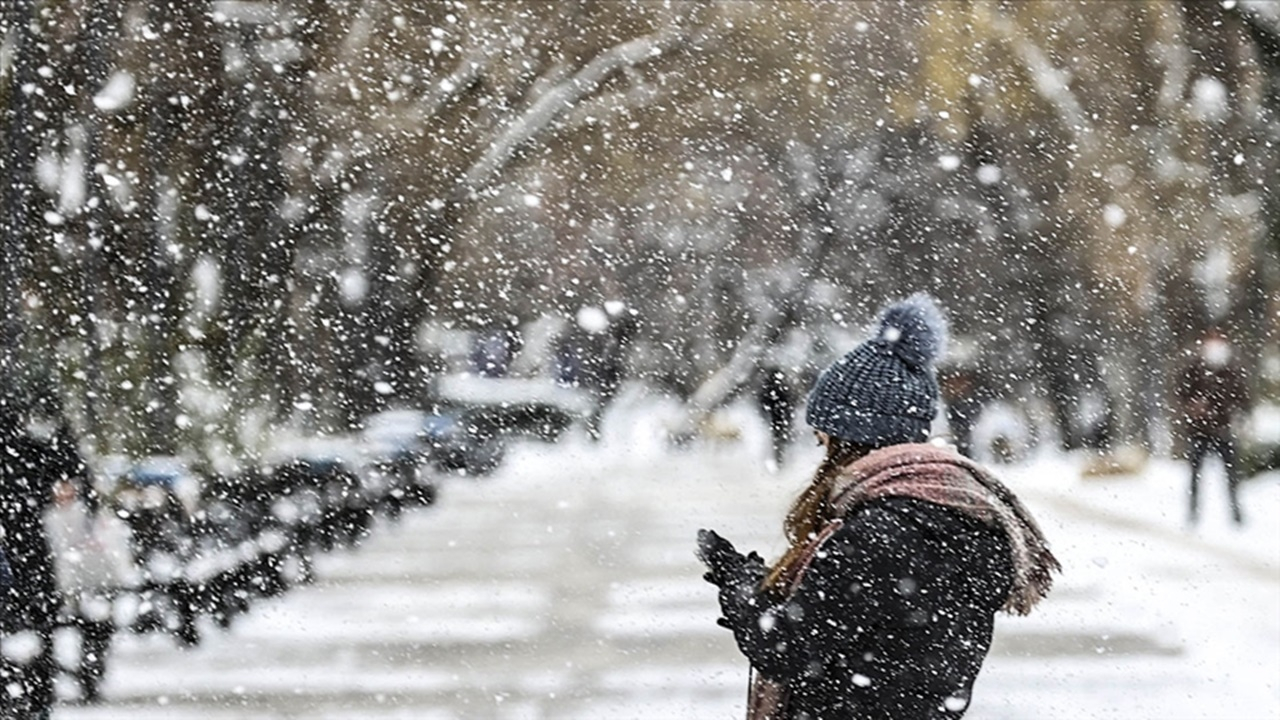 Meteorolojiden Ankaralılara kar uyarısı! Buzlanma ve dona dikkat