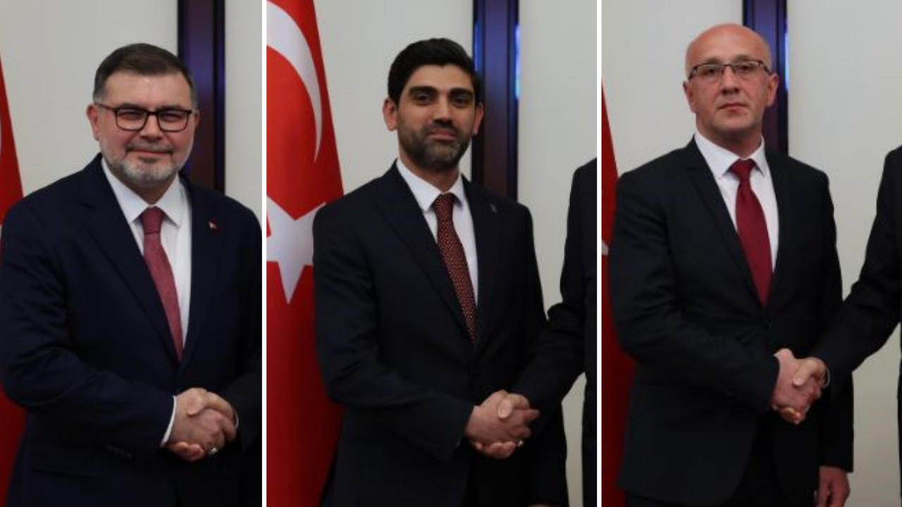 AK Parti'de üst düzey değişiklikler! Sahur vakti duyuruldu...