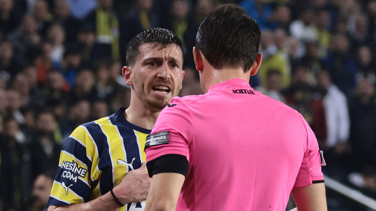 Fenerbahçe'ye Mert Hakan'dan kötü haber