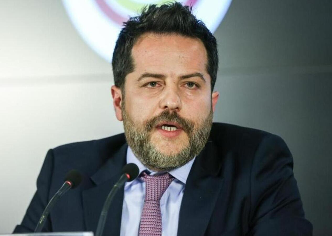 Galatasaray Başkanvekili Erden Timur'dan olay sözler: Her şeyi açıklayacağız...