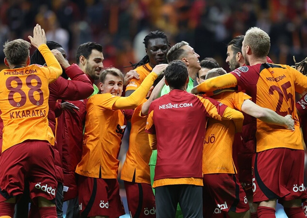 Rıdvan Dilmen'den dikkat çeken sözler: Galatasaray'ı Fenerbahçe ve Beşiktaş'tan ayıran bir özellik var...
