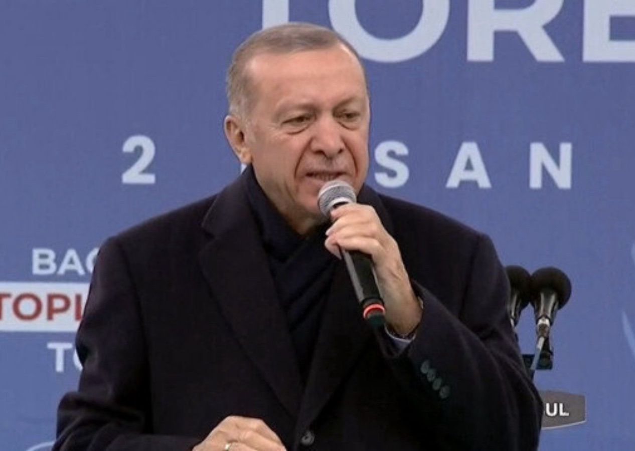 Erdoğan'dan Kılıçdaroğlu'nun seccadeye basma skandalına sert tepki! "Talimat Pensilvanya'dan"