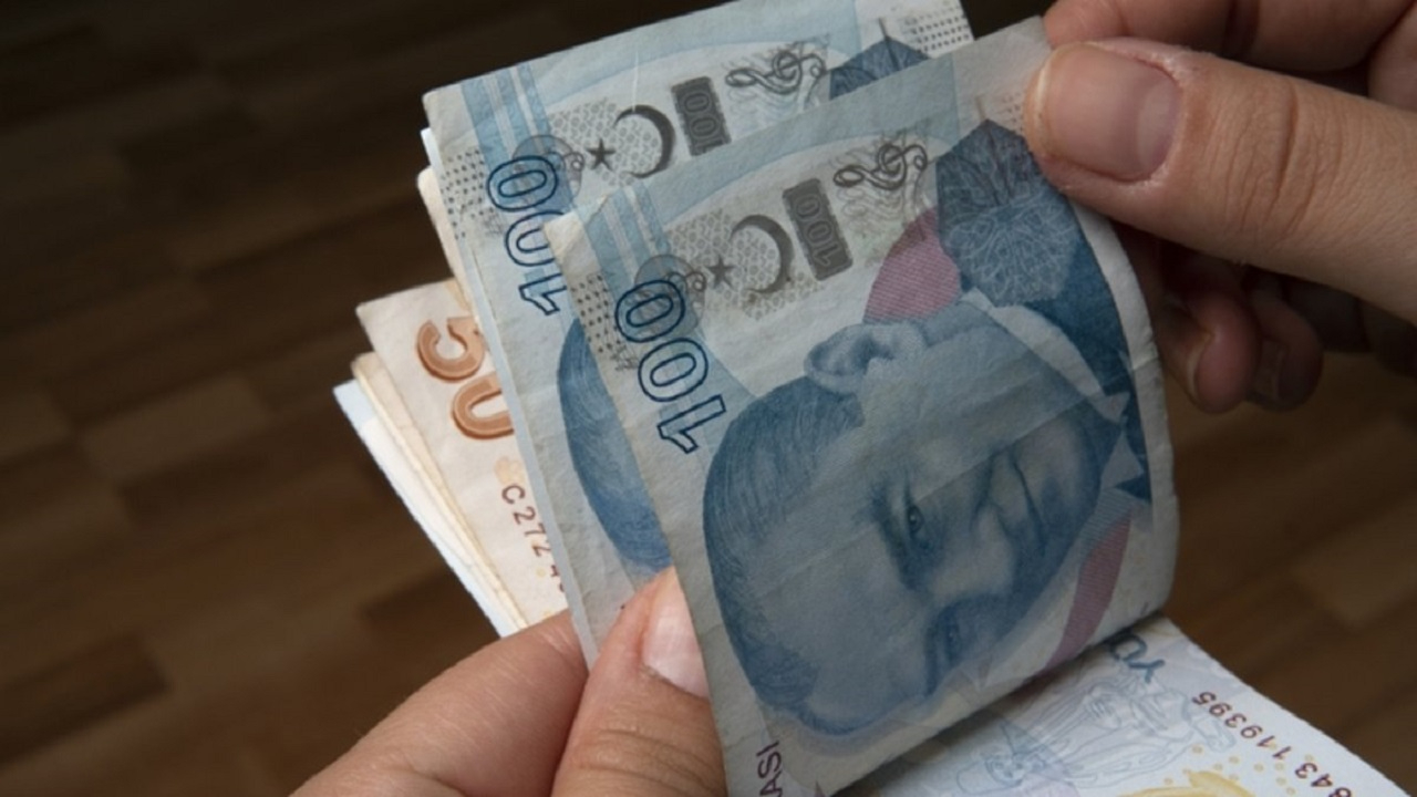 Kamu işçilerinin talep listesi ortaya çıktı! Yüzde 60 maaş zammı + 3 bin 500 TL'lik sosyal yardım!