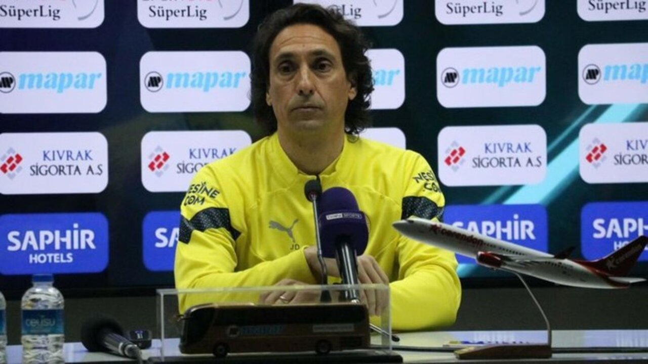 Fenerbahçe Antrenörü Joao de Deus Beşiktaş mağlubiyetini değerlendirdi: Takım konsantrasyonu kaybetti...
