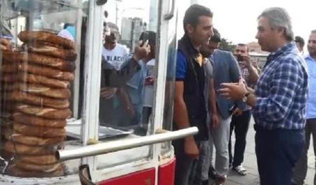 Başkan Demircan'dan Suriyeli simitçiye anlamlı ziyaret!