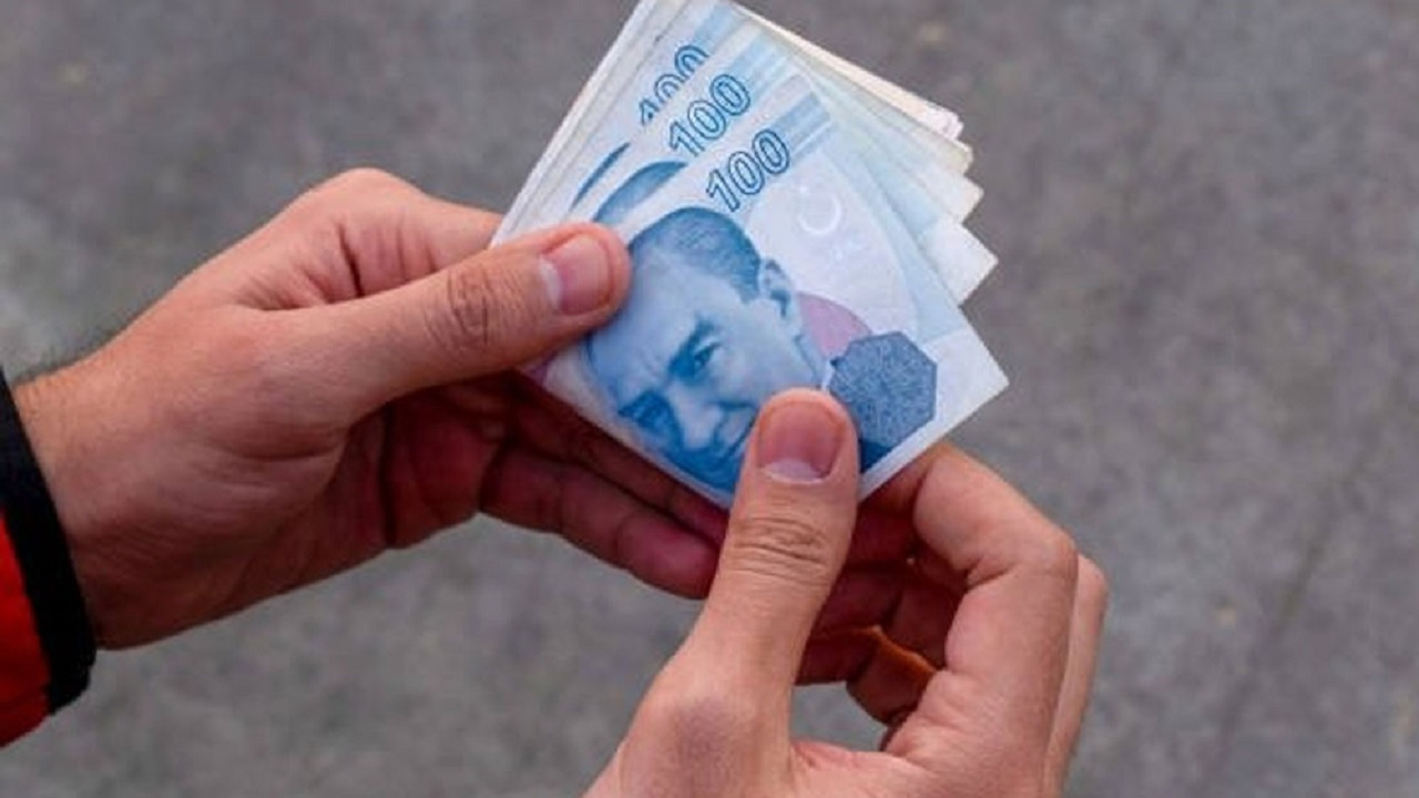 EYT’lilerin banka seçimi yarışta çıtayı 10 bin TL’ye çıkardı! Emekli olan herkes tek bir tıkla 10 bin TL’yi alabilecek!