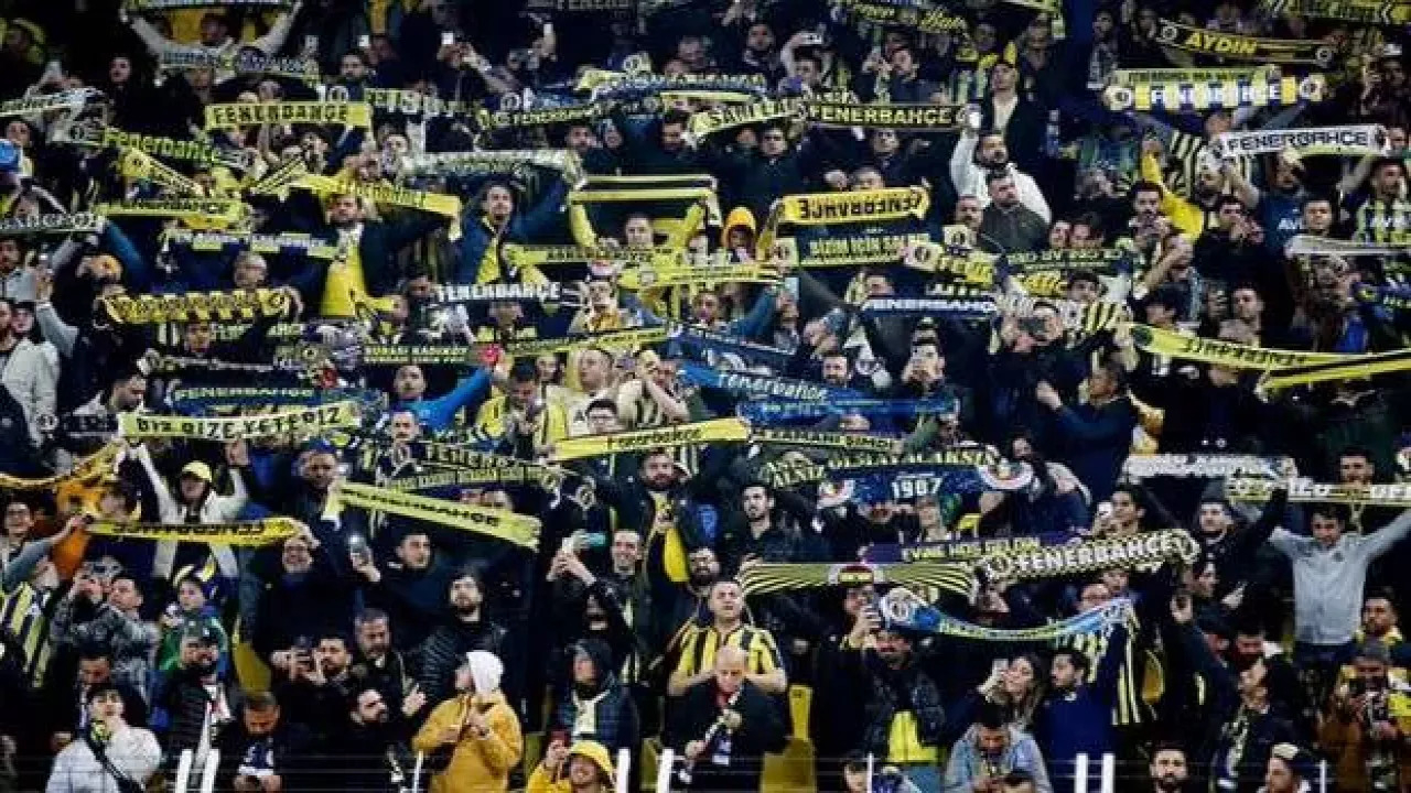 Fenerbahçe tribünlerinden ''yönetim istifa'' sesleri!
