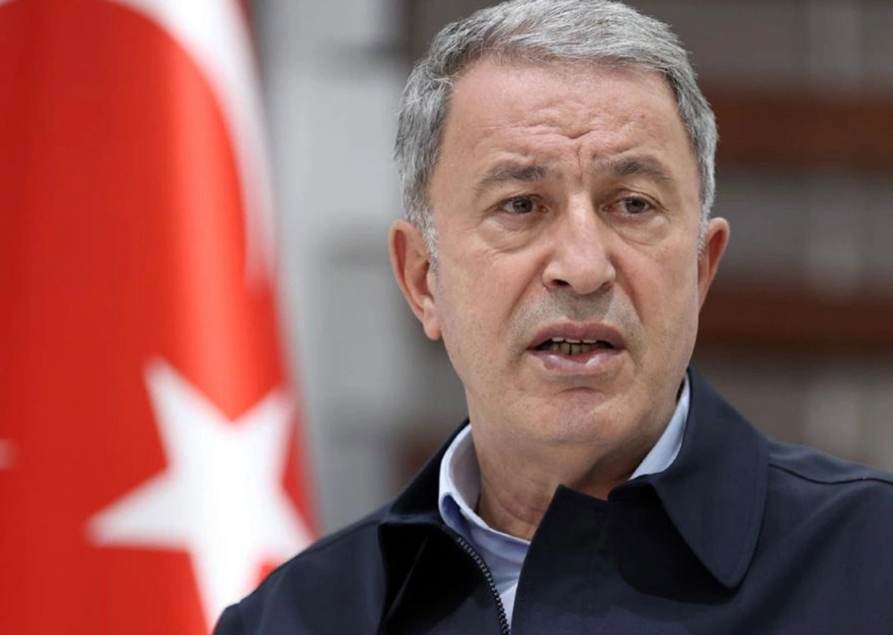 Bakan Akar'dan İsrail'e sert tepki: Şiddetle kınıyor ve lanetliyoruz!