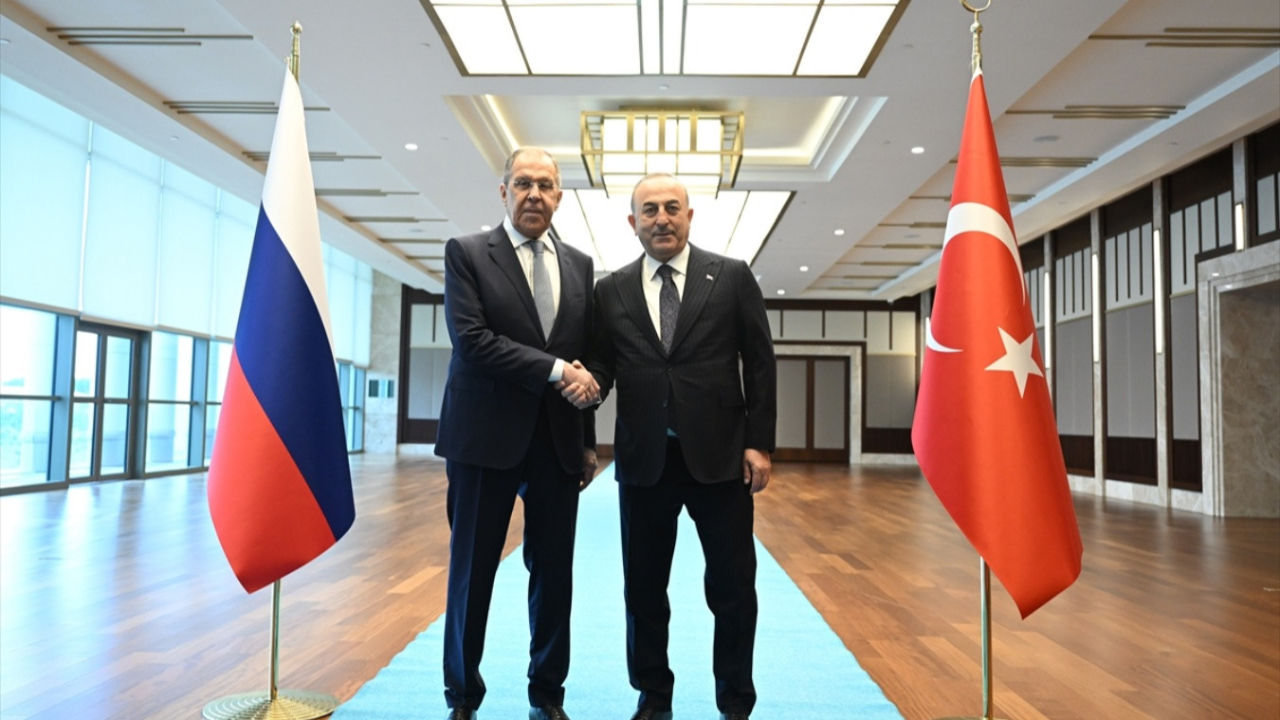 Sergey Lavrov Türkiye'de! Suriye ile normalleşme ve tahıl koridoru mesajları...