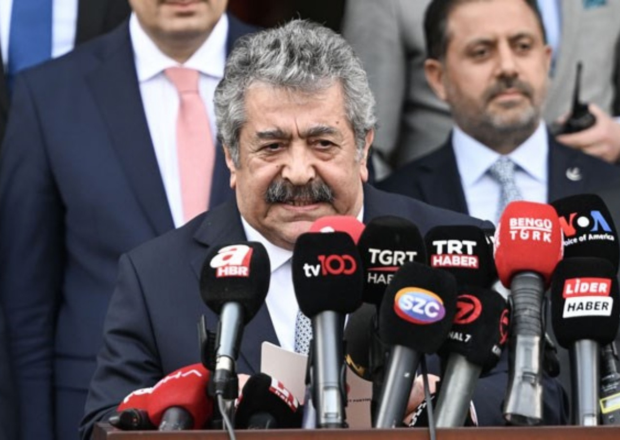MHP aday listesini YSK'ya teslim etti! İşte il il milletvekili aday listeleri...